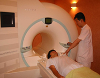 筒状のMRI（一般のMRI）